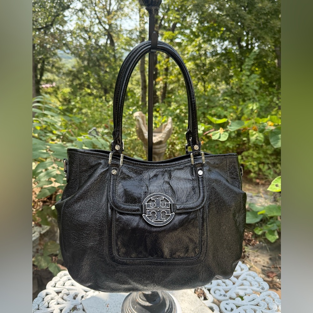 🖤✨ Tory Burch Distressed Black Leather Shoulder Bag 👜